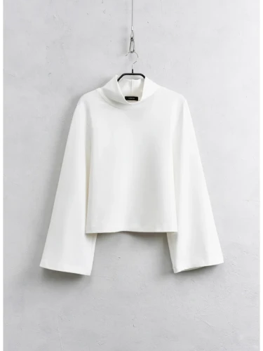 maglia-con-collo-alto- (1).webp
